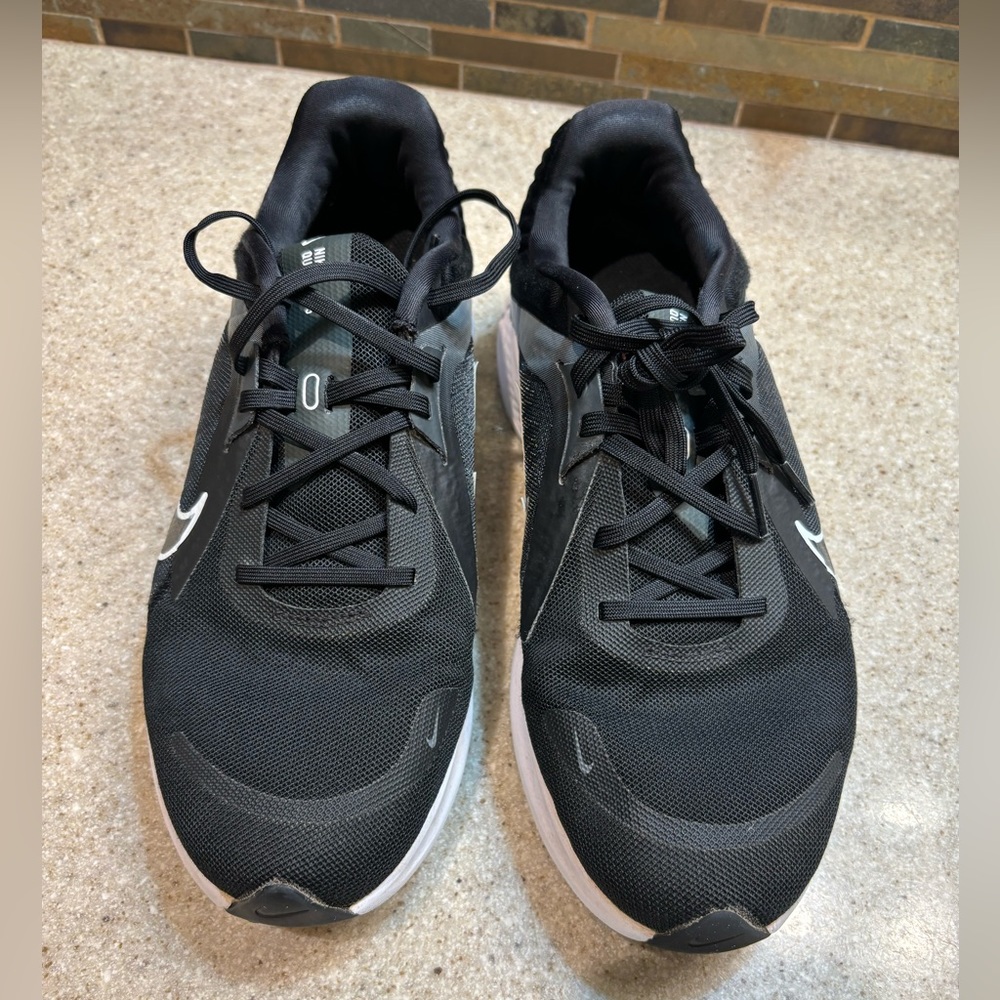 Men's Nike running shoes, great condition